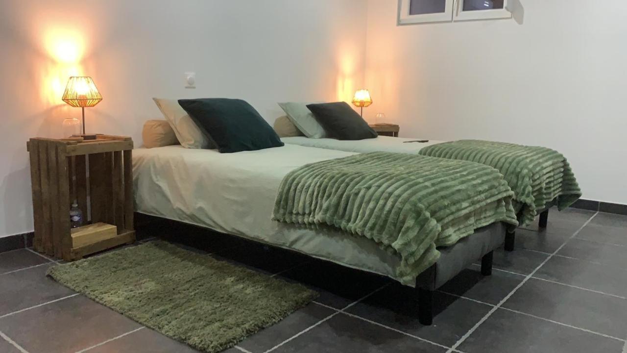 Aux Fines Bulles Gite Et Chambres D Hotes Neuve-Maison Luaran gambar