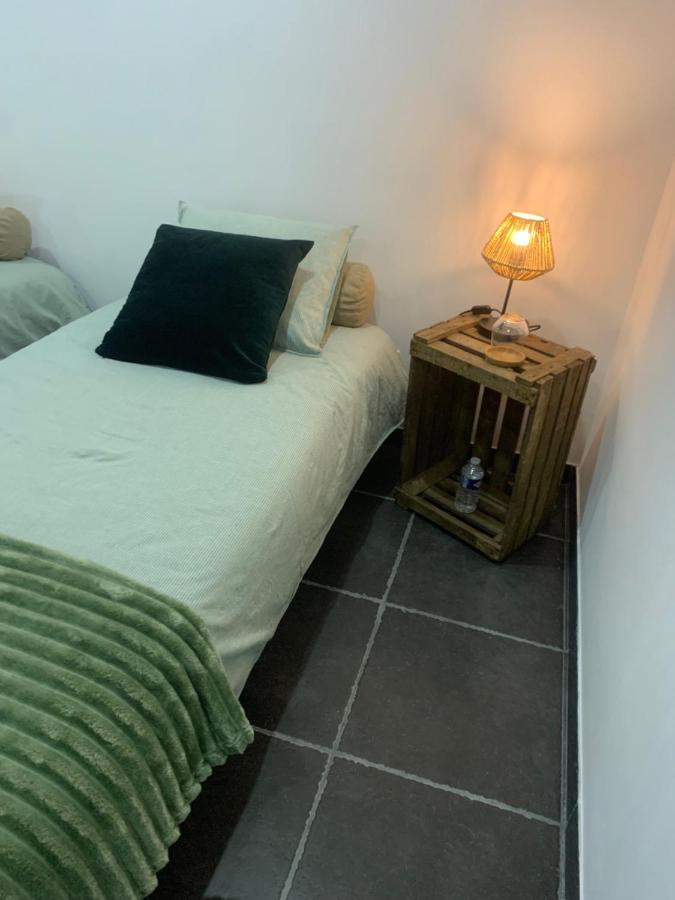 Aux Fines Bulles Gite Et Chambres D Hotes Neuve-Maison Luaran gambar