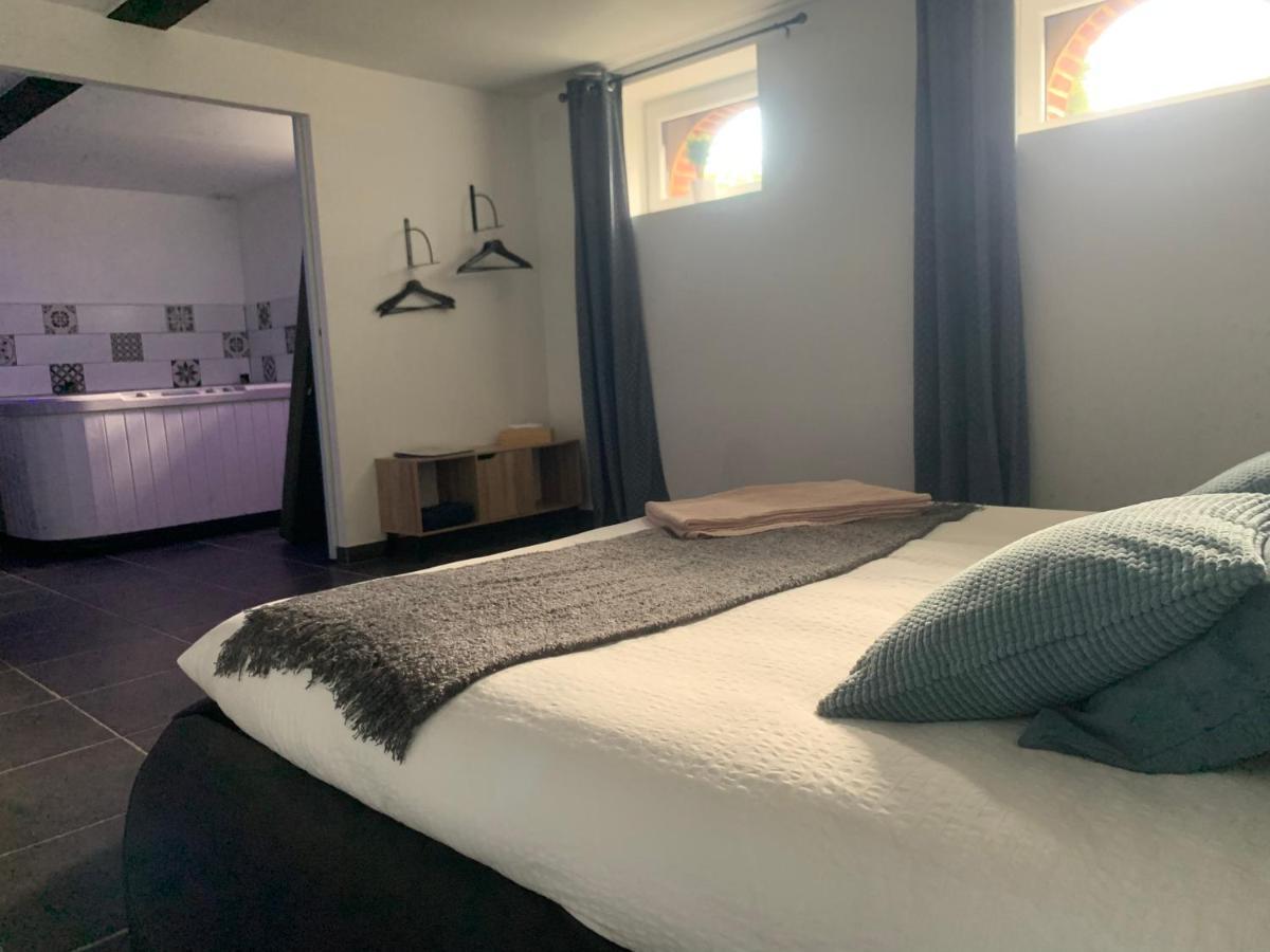Aux Fines Bulles Gite Et Chambres D Hotes Neuve-Maison Luaran gambar