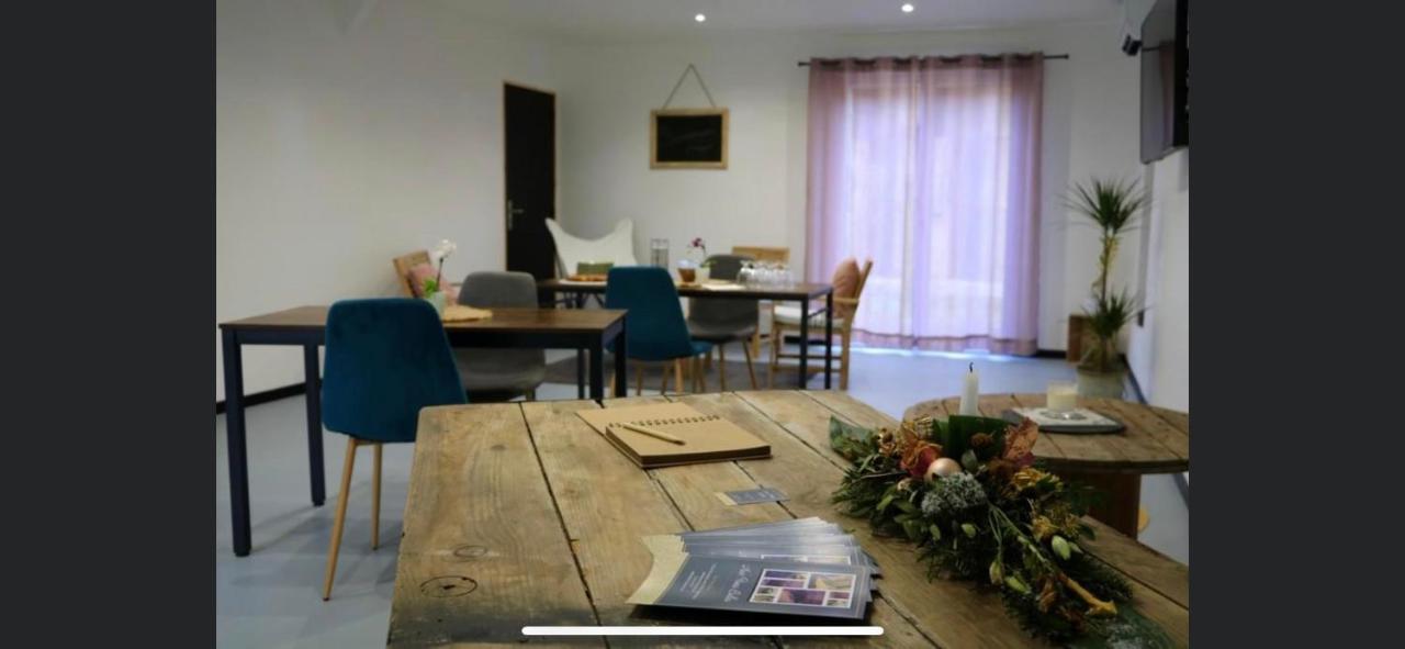 Aux Fines Bulles Gite Et Chambres D Hotes Neuve-Maison Luaran gambar