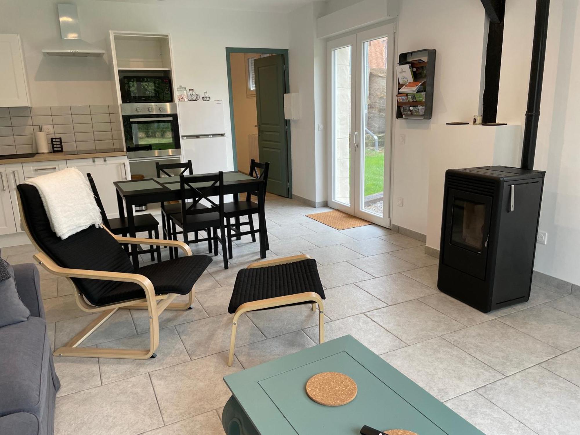 Aux Fines Bulles Gite Et Chambres D Hotes Neuve-Maison Luaran gambar